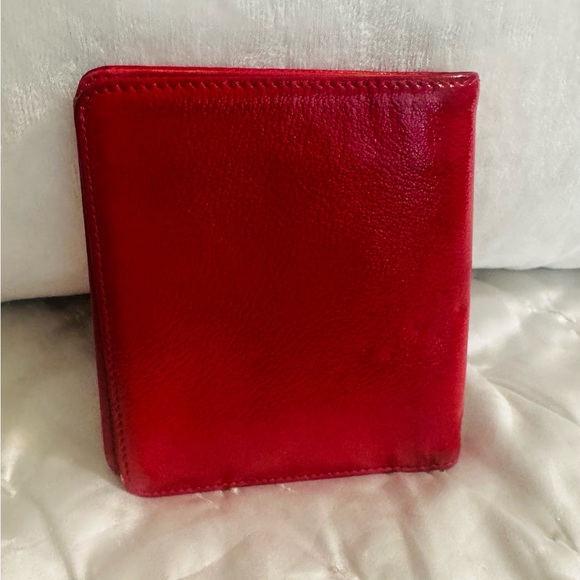 CHANEL Red Wallet - Picture 2 of 11